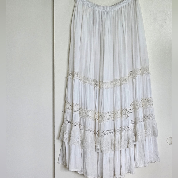 House of Skye Stella Maxi Skirt Size M/L - Picture 3 of 16